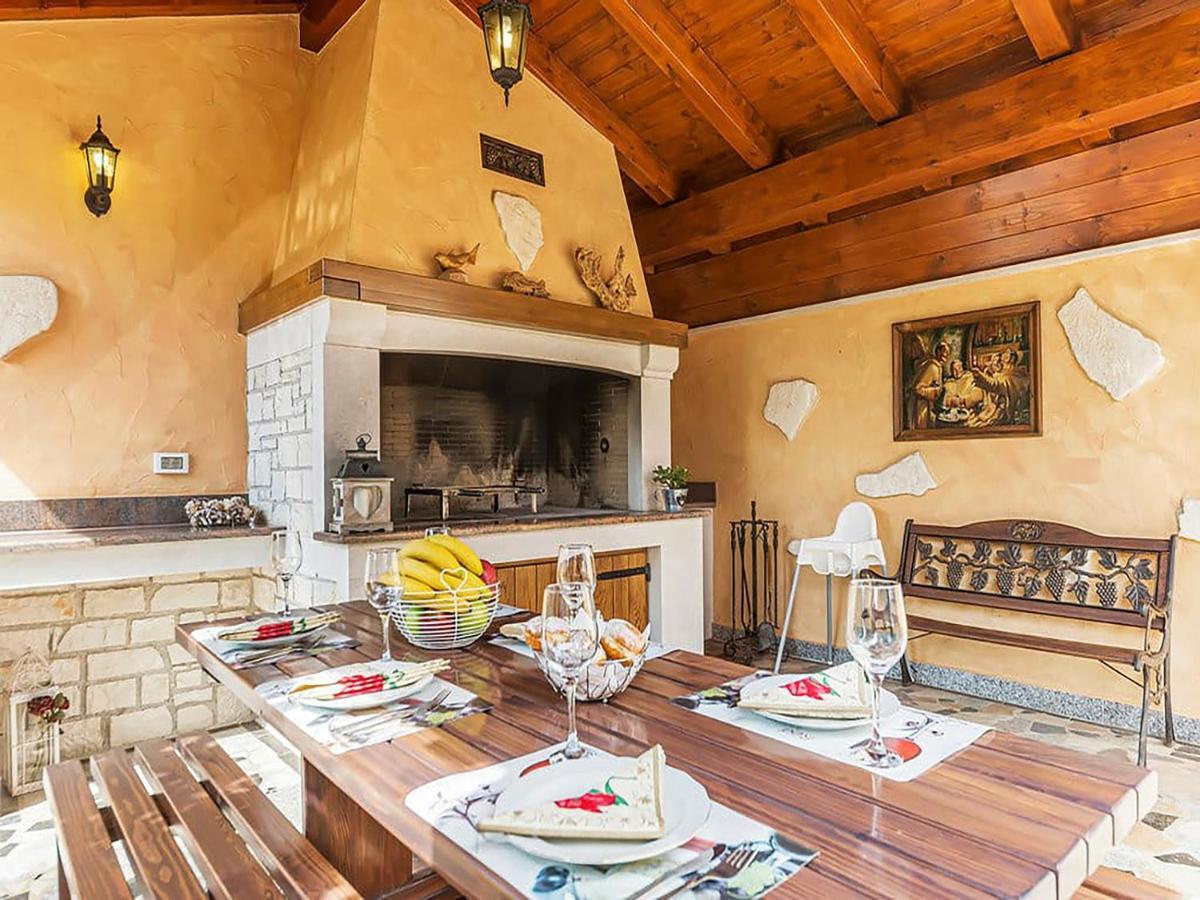 Haus Delphin Apartment Porec Ngoại thất bức ảnh