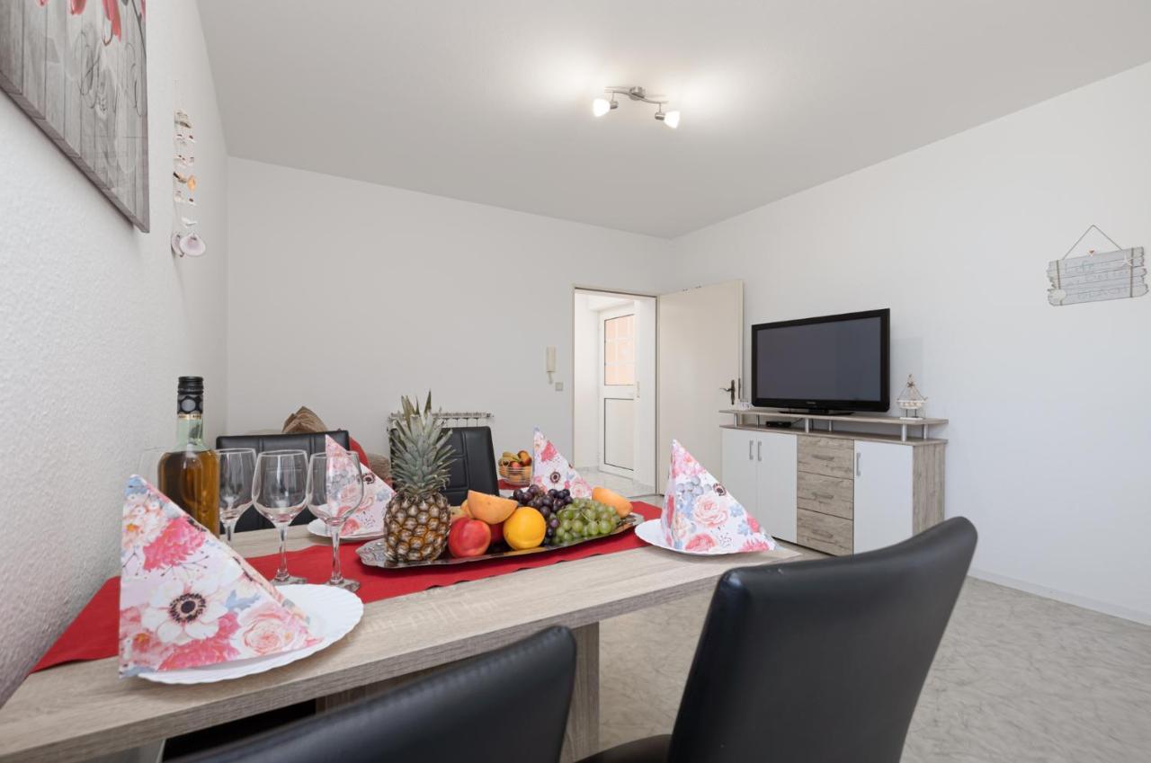 Haus Delphin Apartment Porec Ngoại thất bức ảnh