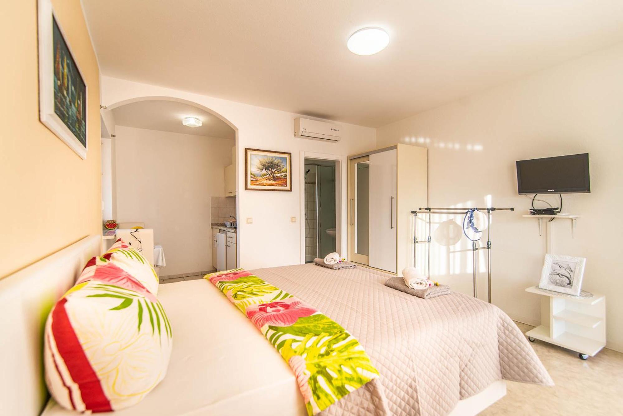 Haus Delphin Apartment Porec Ngoại thất bức ảnh