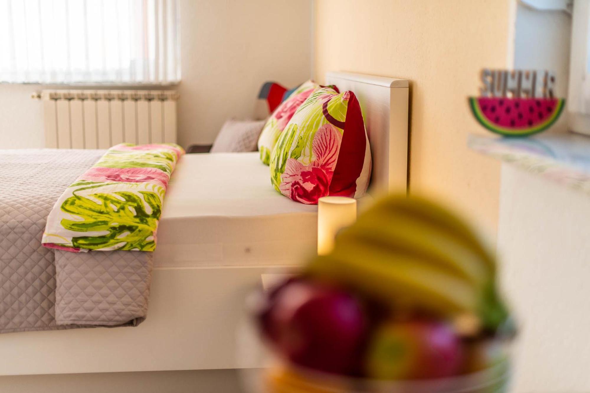Haus Delphin Apartment Porec Ngoại thất bức ảnh